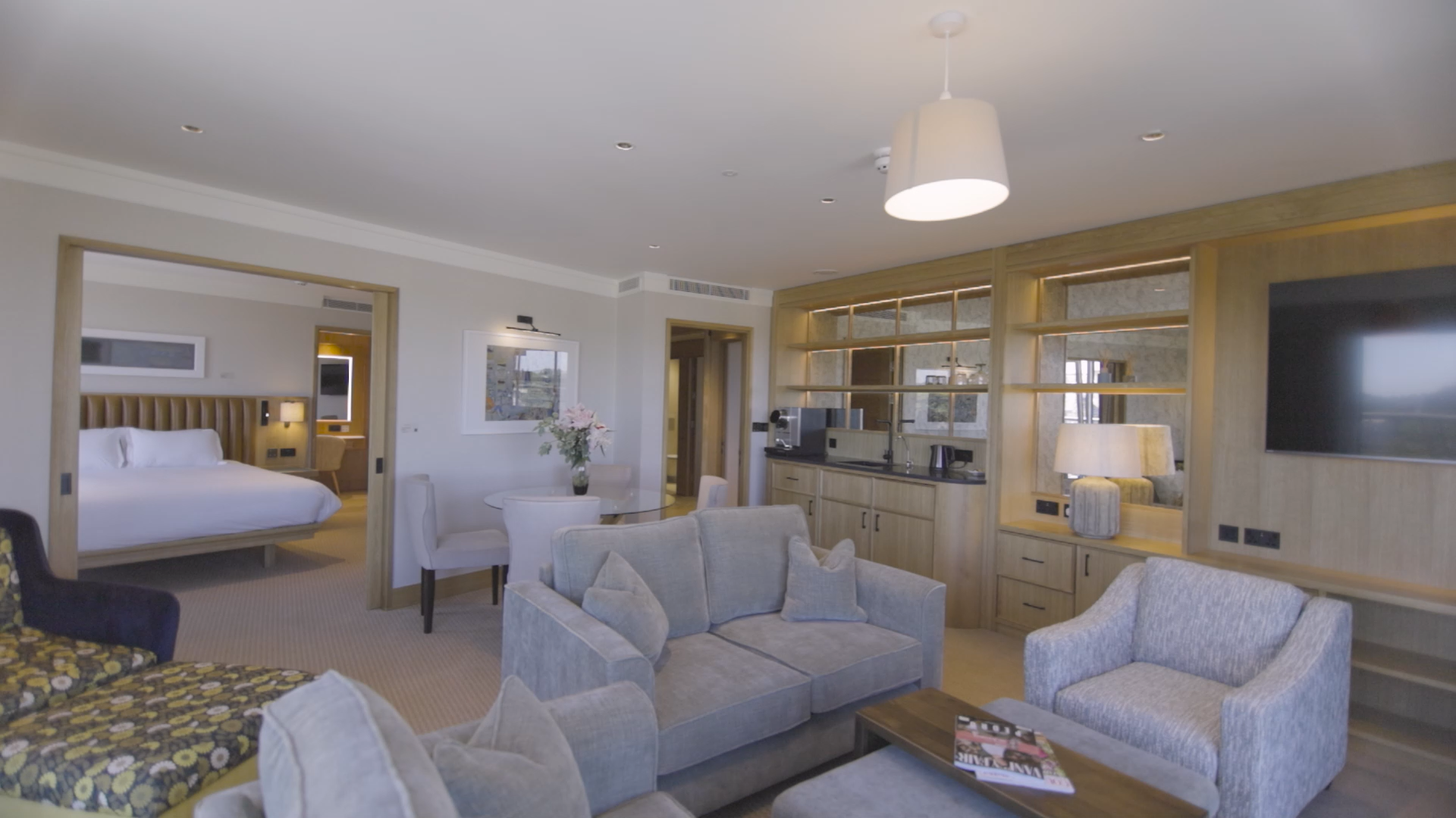 Presidential Suite 411 Pembroke Kilkenny (1)
