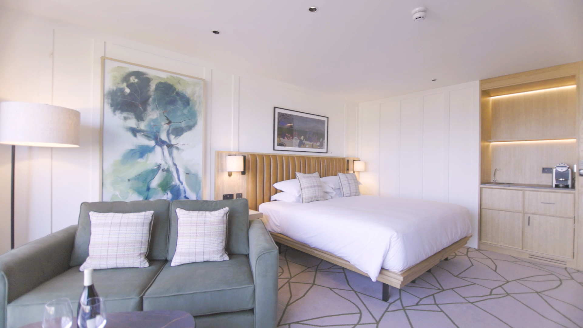 Castle View Suite 408 (5)